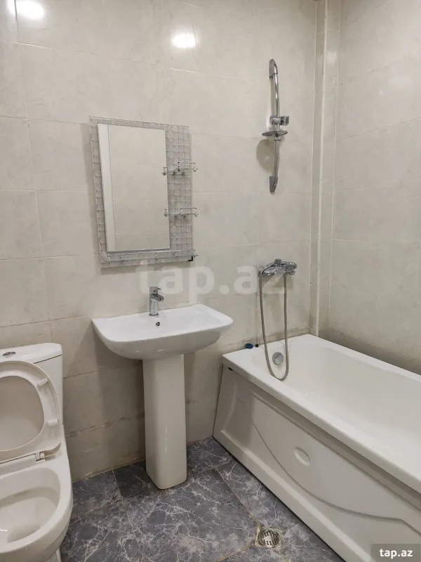 Kirayə verilir 3 otaqlı yeni tikili 85 m²