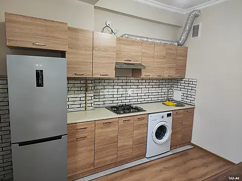 Kirayə verilir 3 otaqlı yeni tikili 85 m²