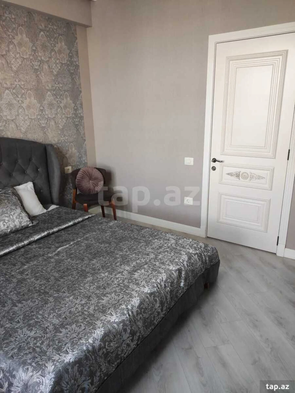 Satılır 3 otaqlı yeni tikili 80 m²