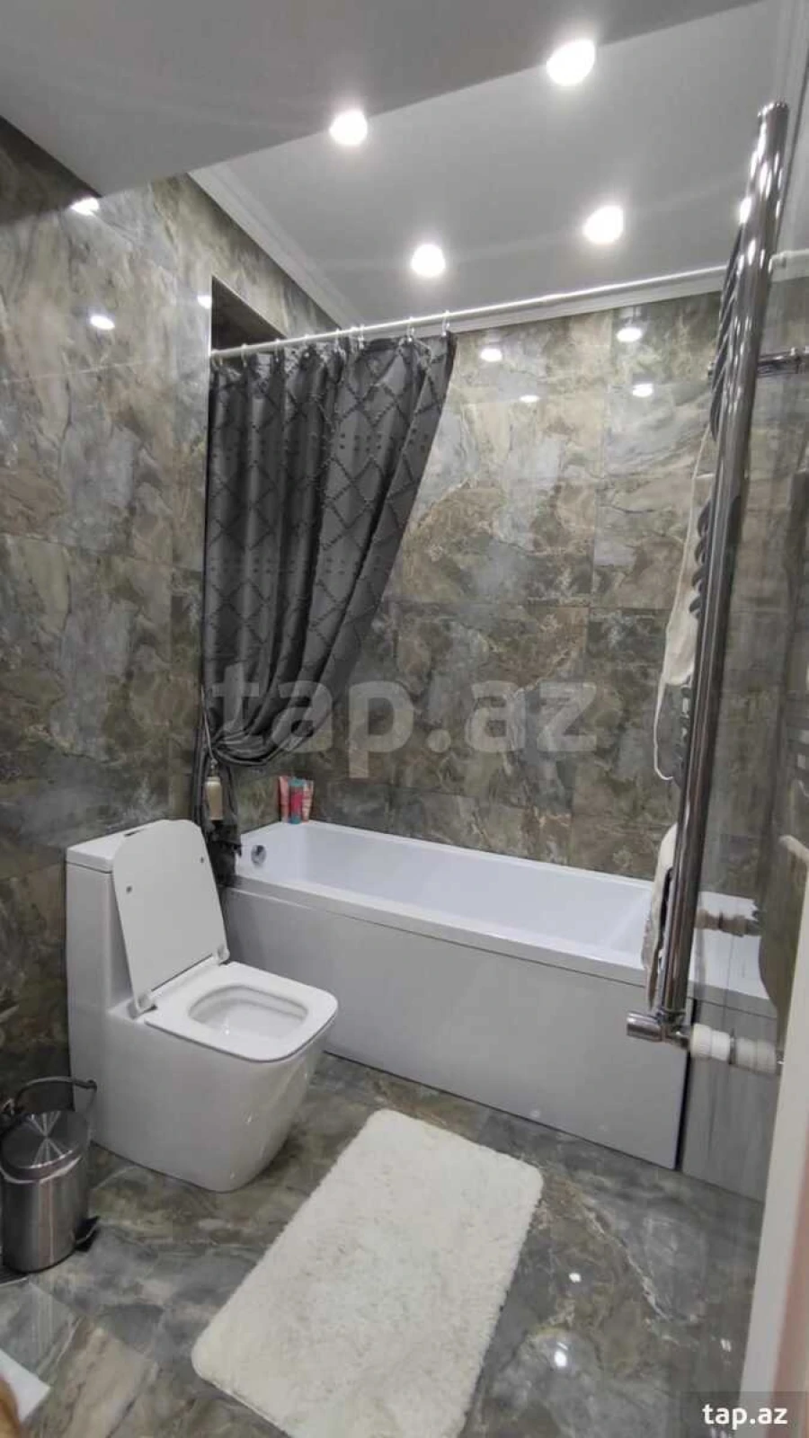 Satılır 3 otaqlı yeni tikili 80 m²