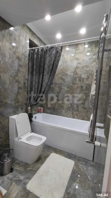 Satılır 3 otaqlı yeni tikili 80 m²