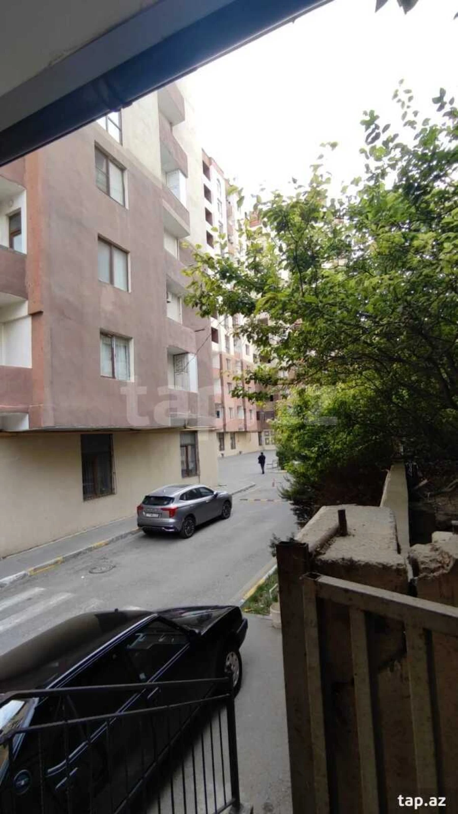 Satılır 3 otaqlı yeni tikili 80 m²
