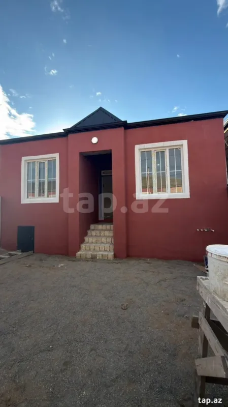 Satılır 3 otaqlı həyət evi