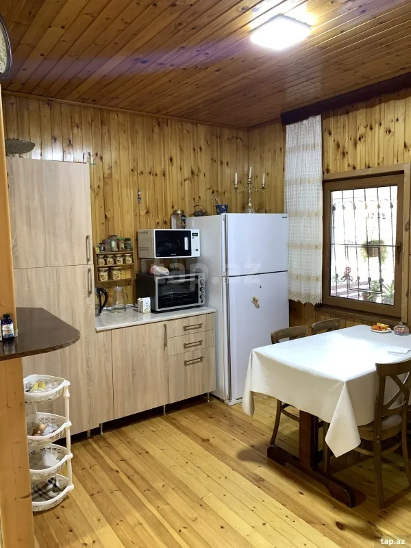 Satılır 4 otaqlı həyət evi