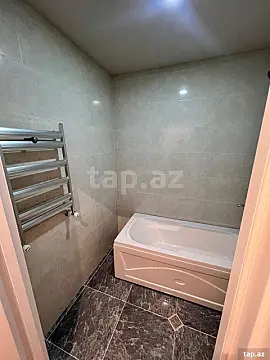 Kirayə verilir 3 otaqlı yeni tikili 77 m²