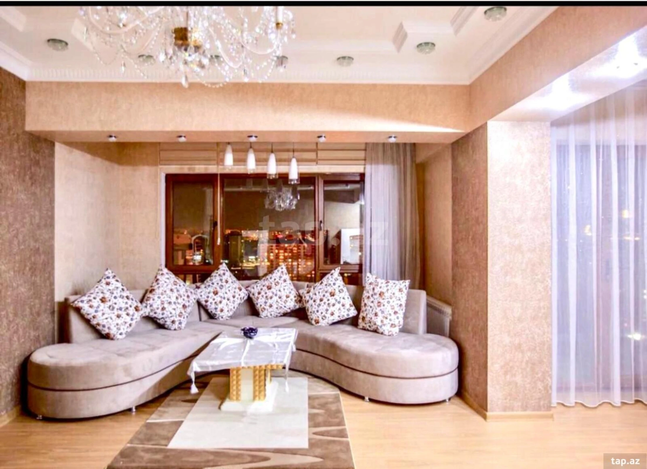 Kirayə verilir 4 otaqlı yeni tikili 185 m²