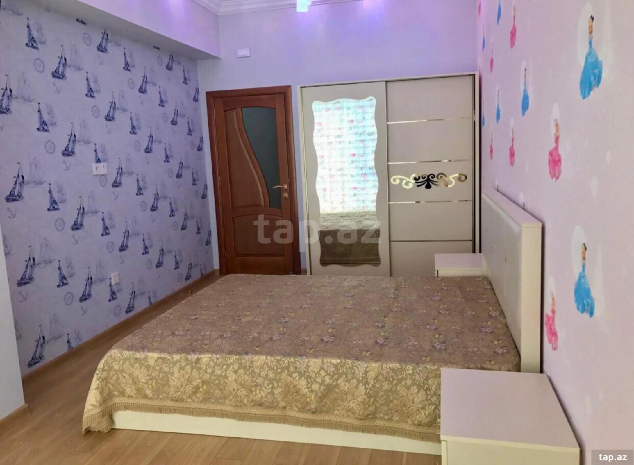 Kirayə verilir 4 otaqlı yeni tikili 185 m²