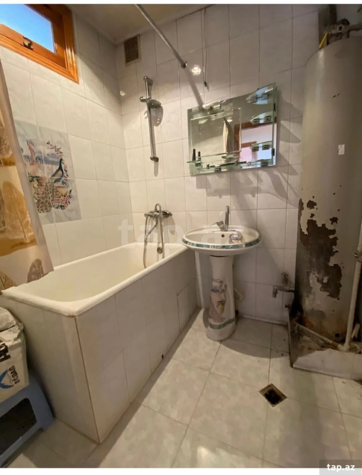 Satılır 4 otaqlı yeni tikili 80 m²