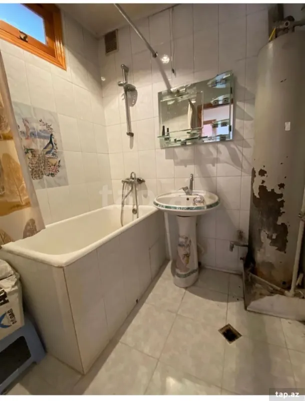 Satılır 4 otaqlı yeni tikili 80 m²