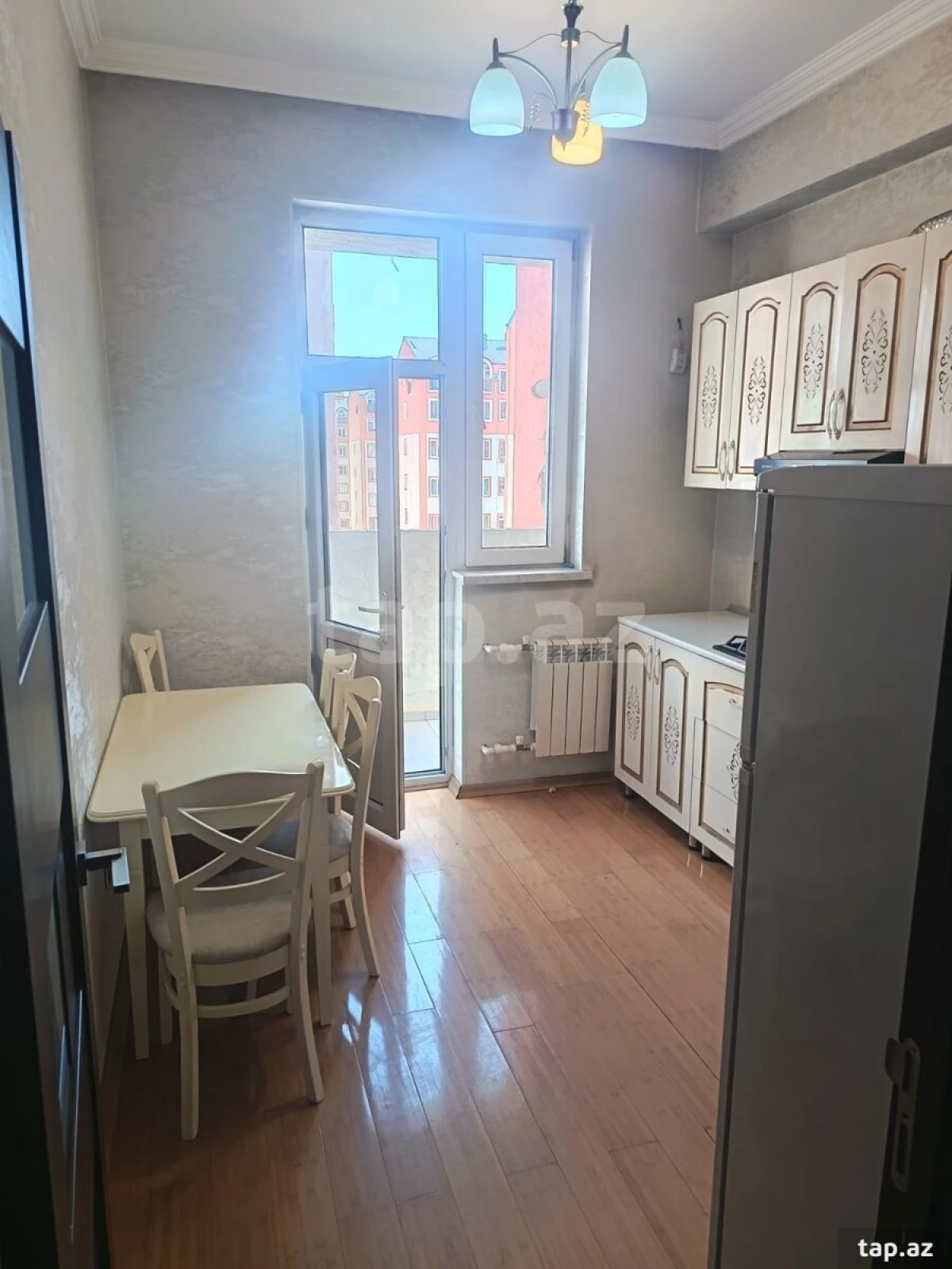Kirayə verilir 2 otaqlı yeni tikili 65 m²