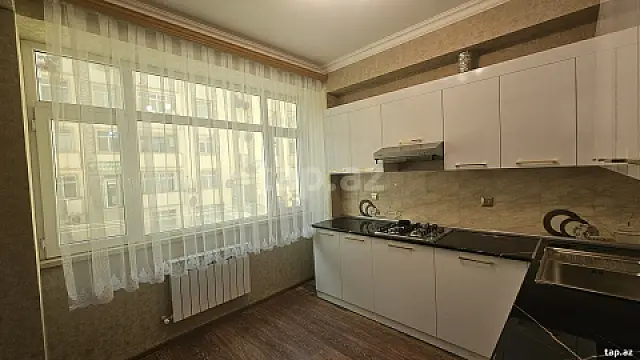 Satılır 3 otaqlı yeni tikili 83 m²