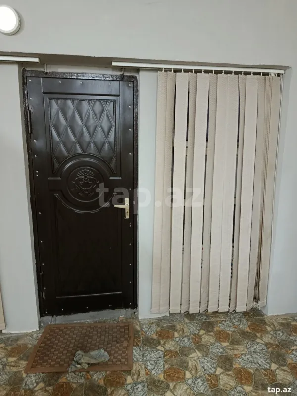 Satılır 6 otaqlı həyət evi 180 m²