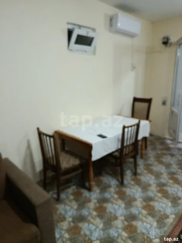 Satılır 6 otaqlı həyət evi 180 m²