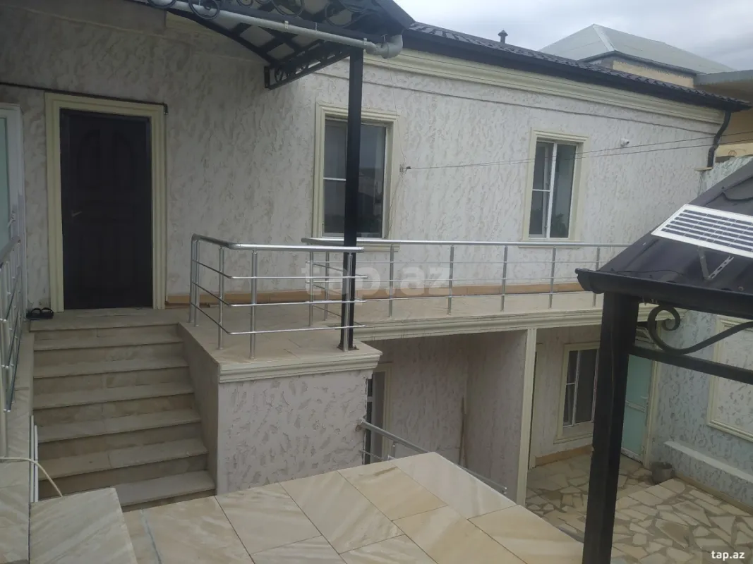Satılır 6 otaqlı həyət evi 180 m²
