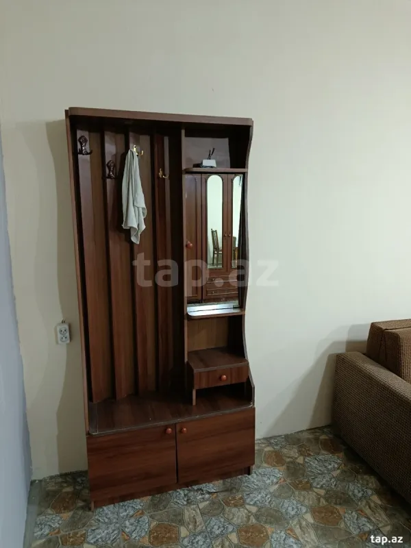 Satılır 6 otaqlı həyət evi 180 m²