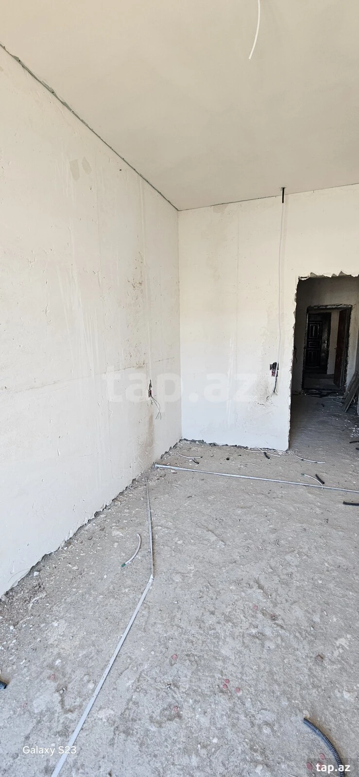 Satılır 1 otaqlı mənzil 55 m²