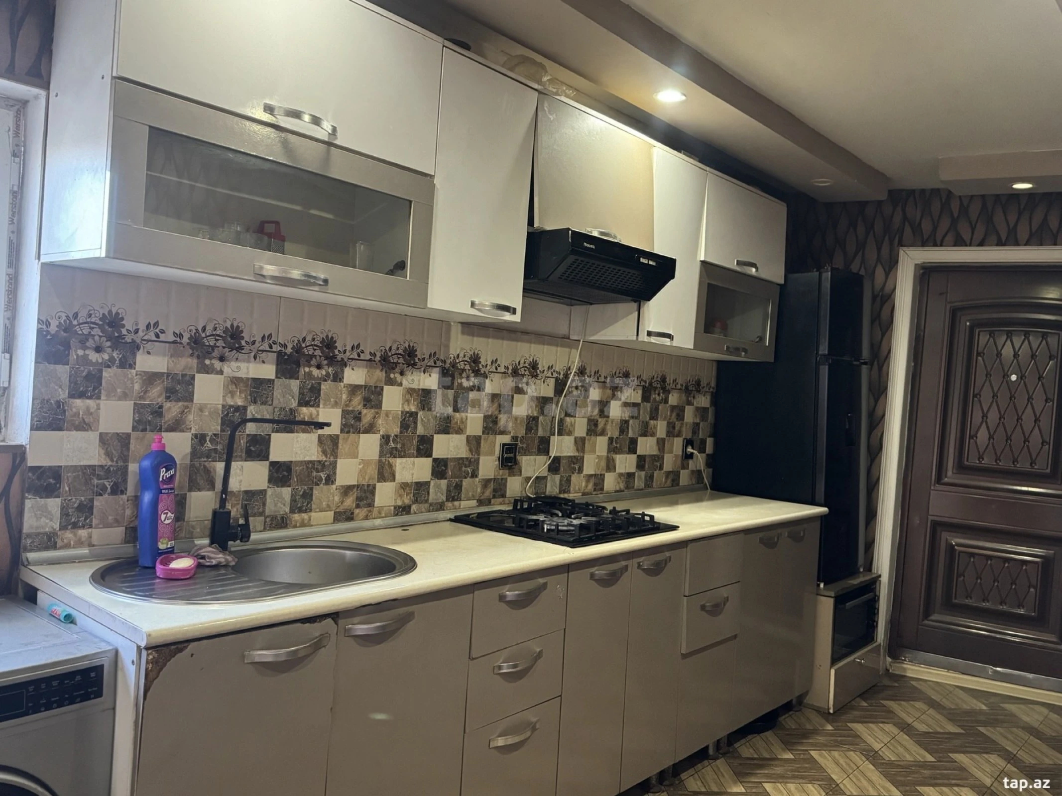 Satılır 4 otaqlı həyət evi