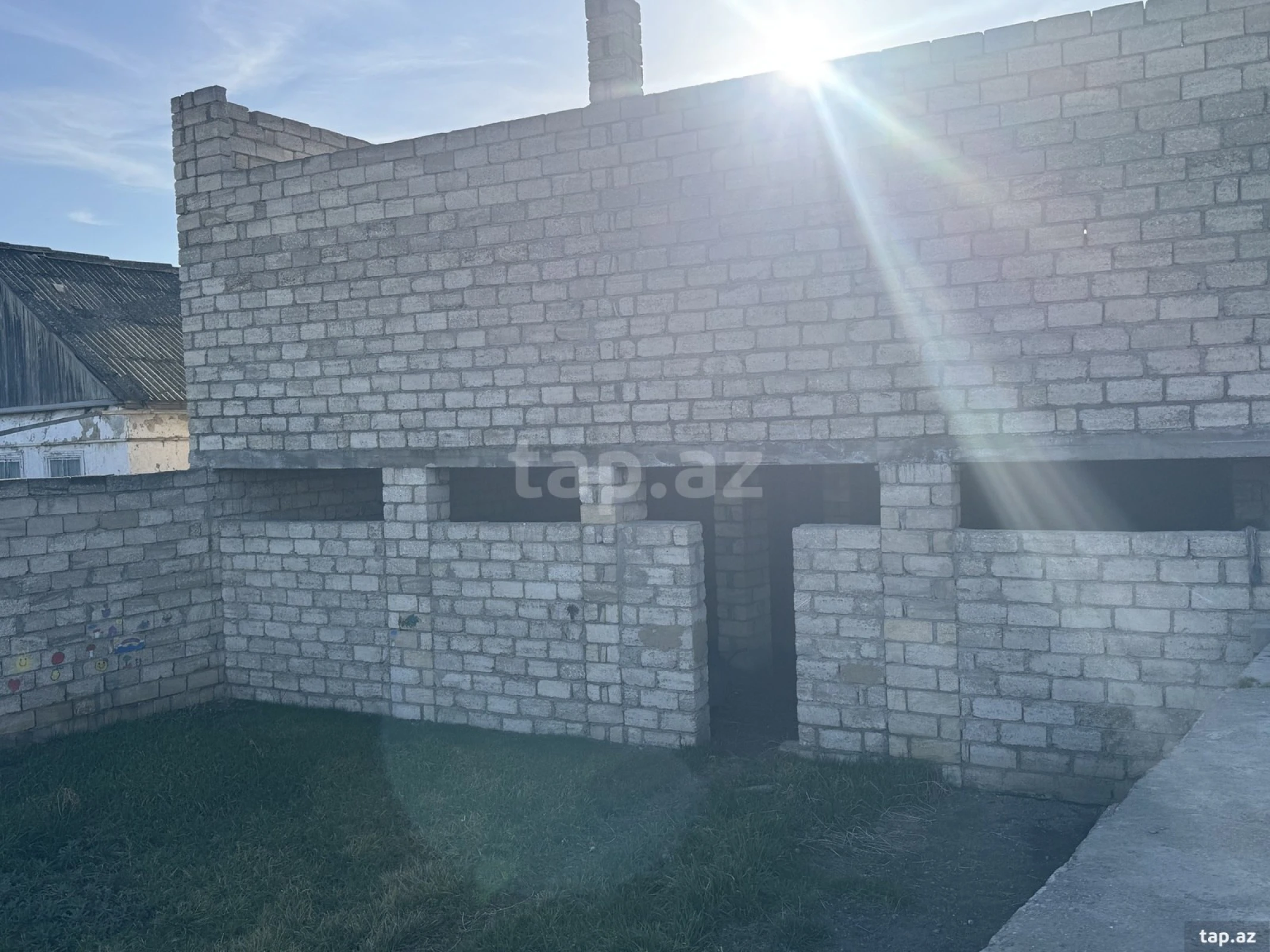 Satılır 4 otaqlı həyət evi