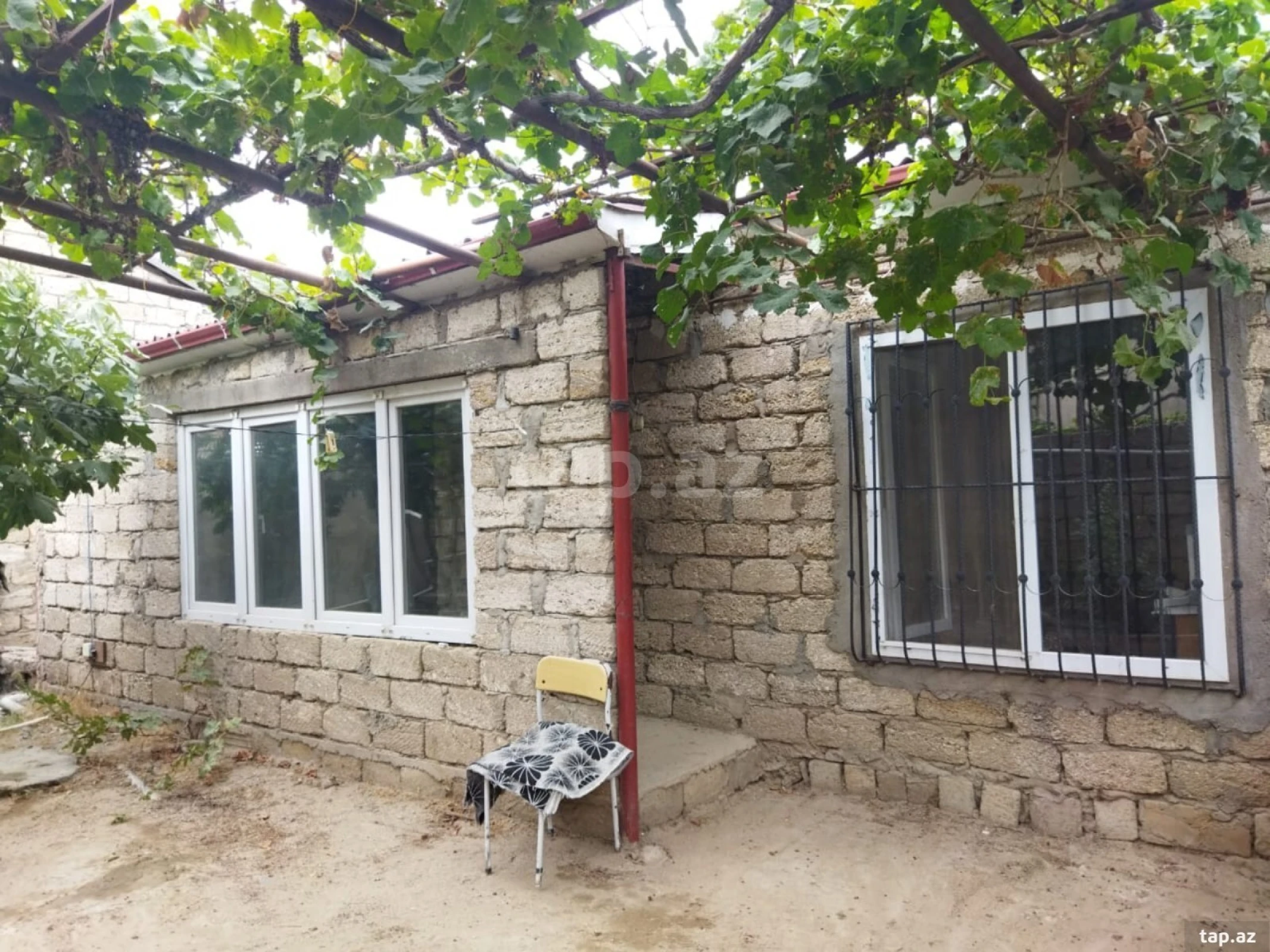 Satılır 3 otaqlı həyət evi 100 m²
