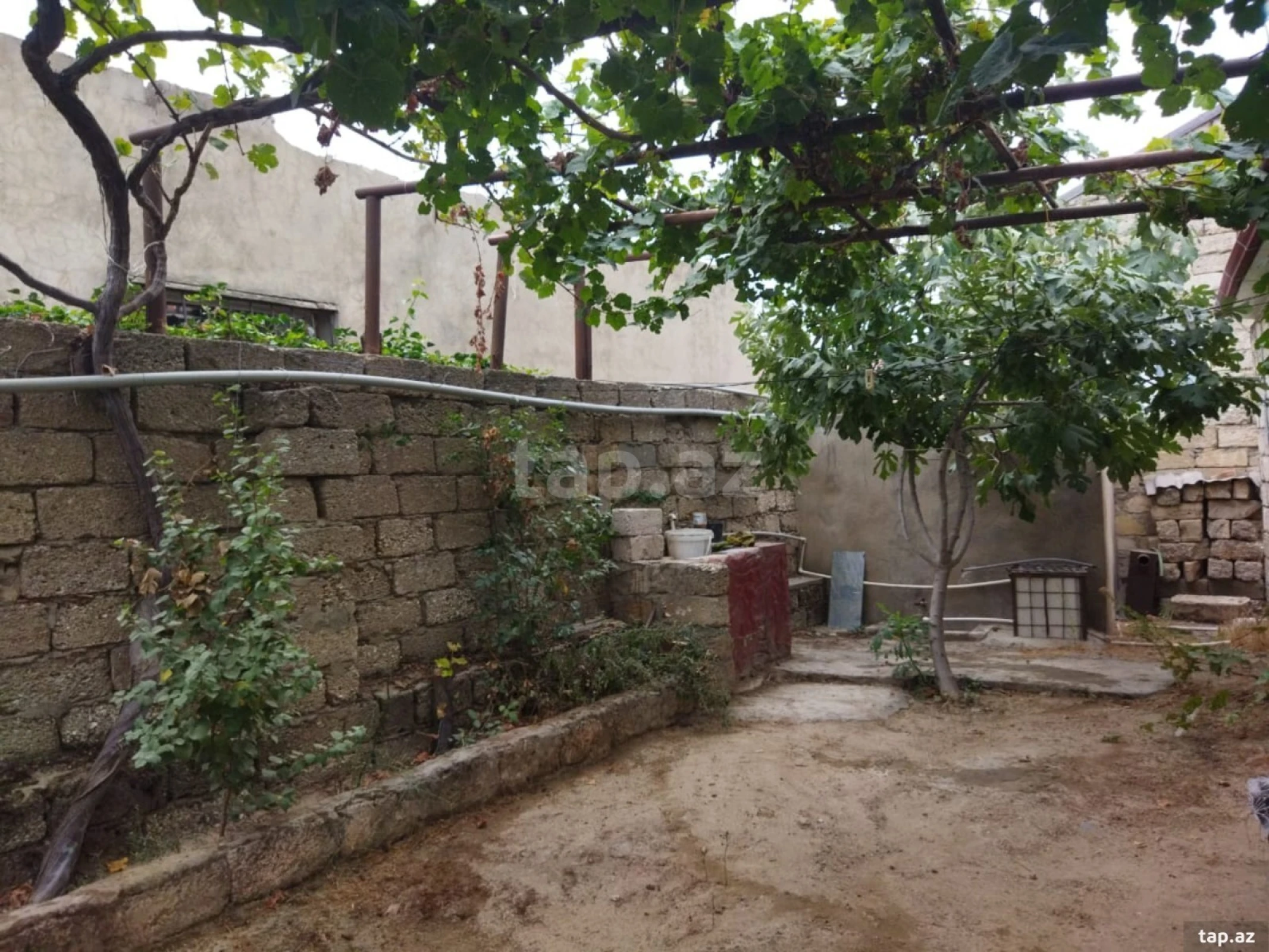 Satılır 3 otaqlı həyət evi 100 m²