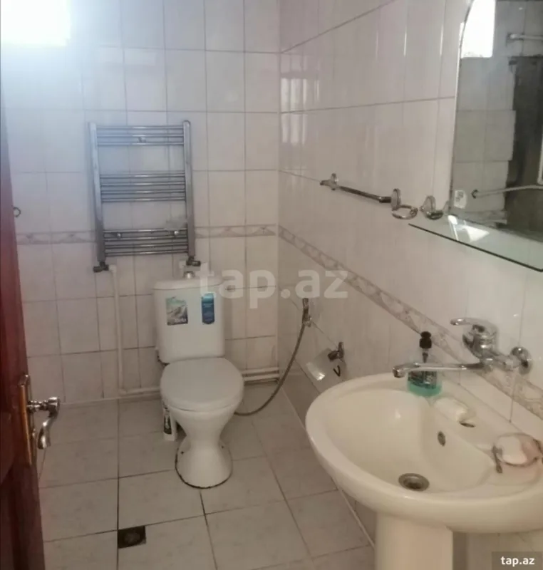 Satılır 3 otaqlı həyət evi