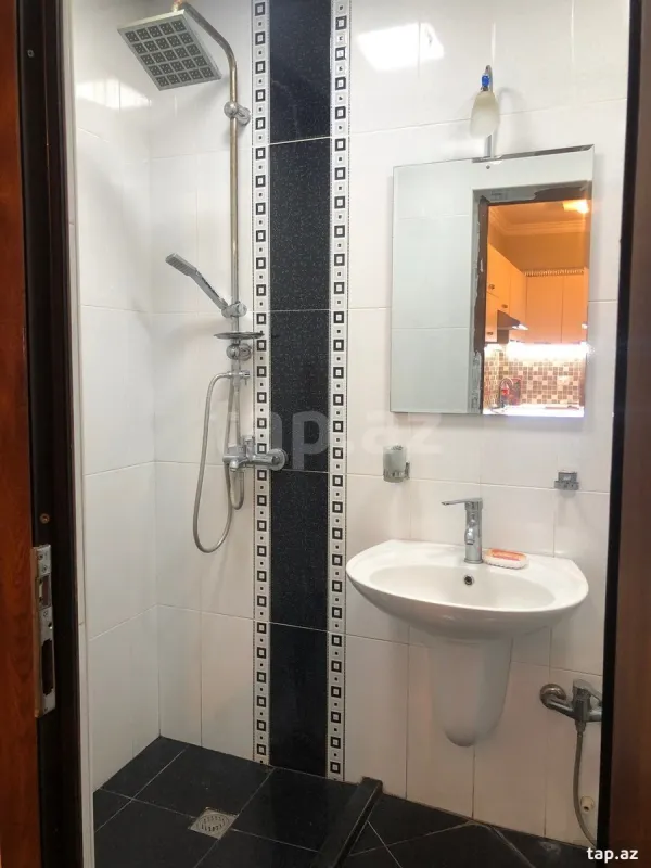 Kirayə verilir 2 otaqlı yeni tikili 55 m²