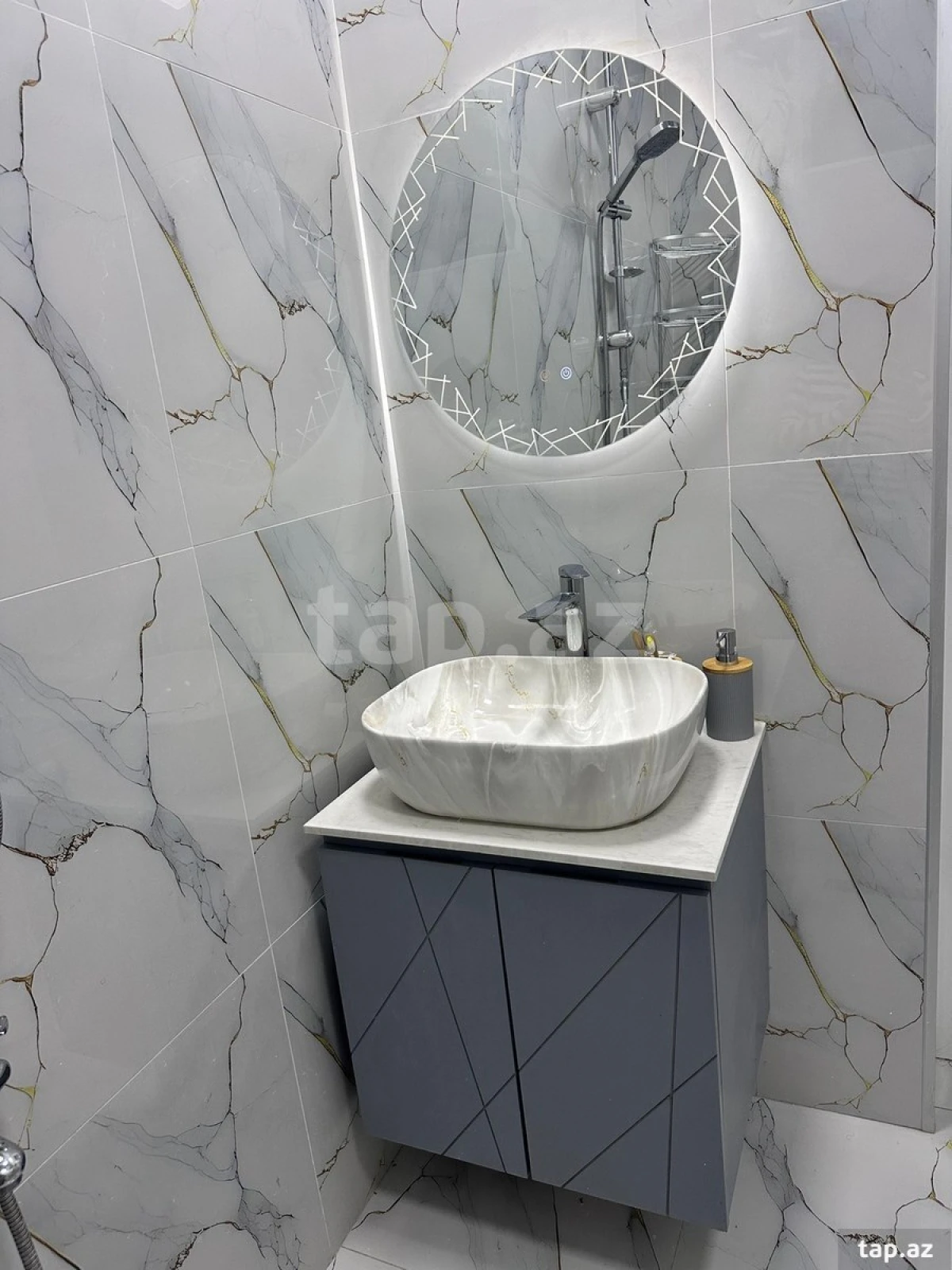 Kirayə verilir 4 otaqlı həyət evi