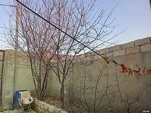 Satılır 3 otaqlı həyət evi 100 m²
