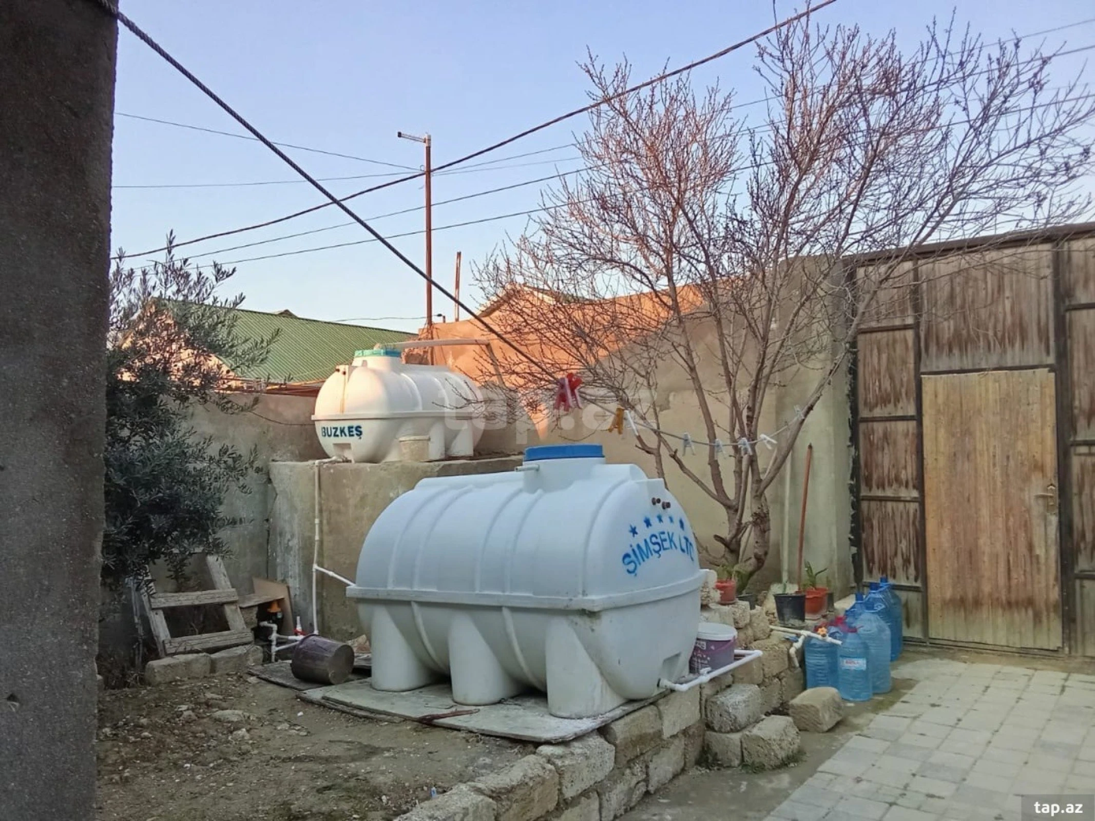 Satılır 3 otaqlı həyət evi 100 m²