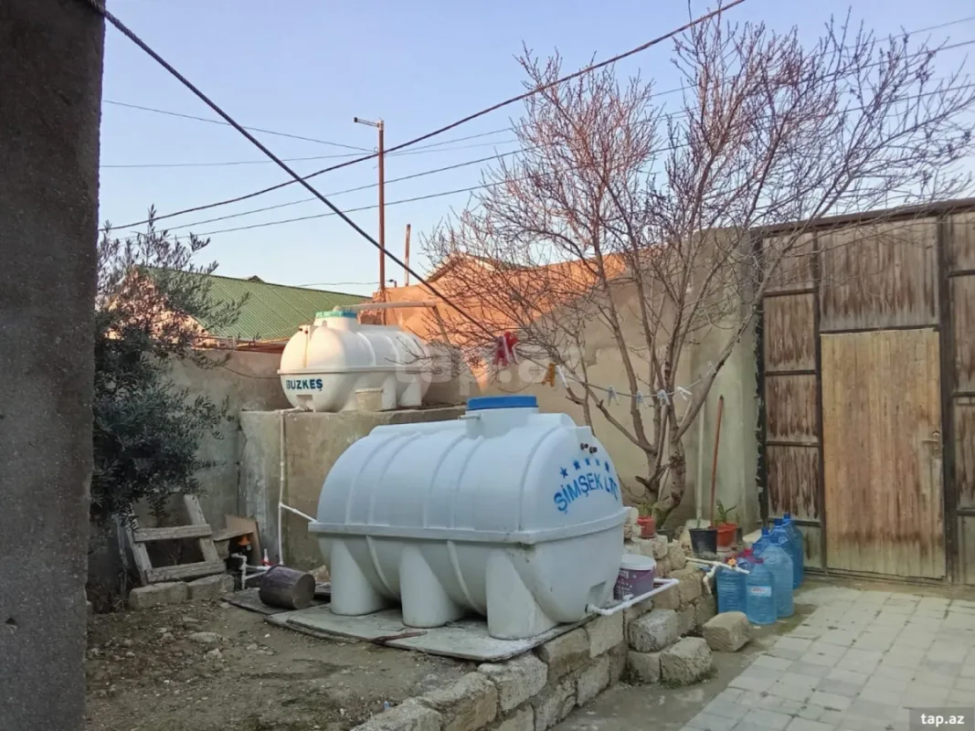 Satılır 3 otaqlı həyət evi 100 m²