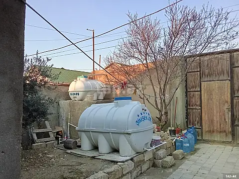 Satılır 3 otaqlı həyət evi 100 m²