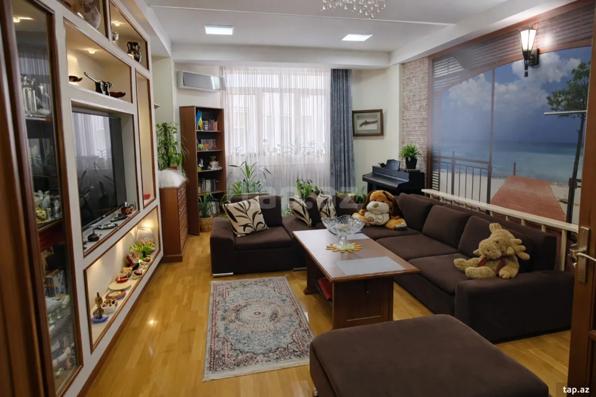 Satılır 3 otaqlı yeni tikili 102 m²