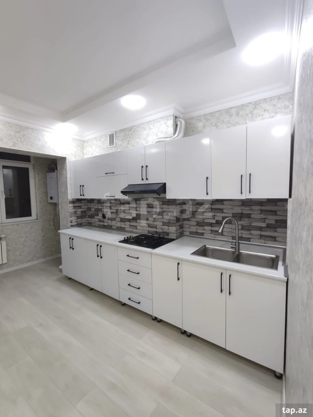 Satılır 3 otaqlı mənzil 52 m²