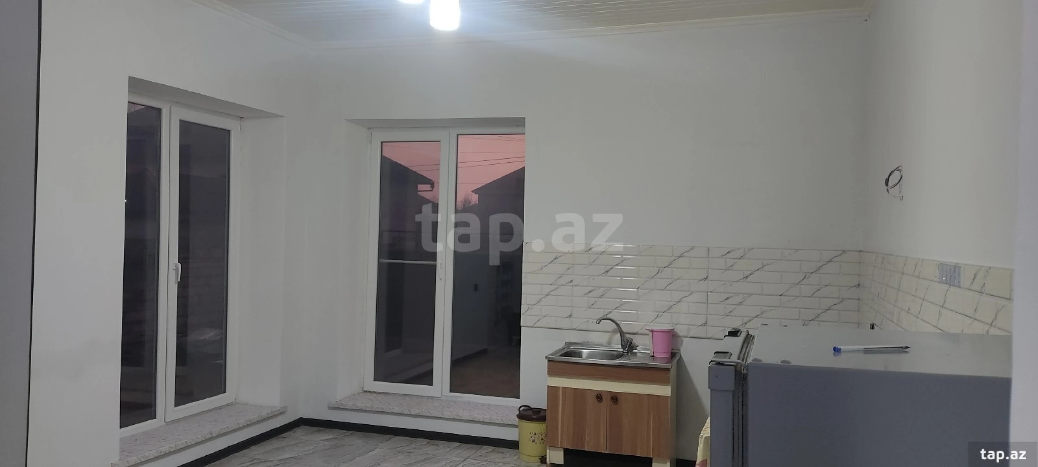 Satılır 5 otaqlı həyət evi