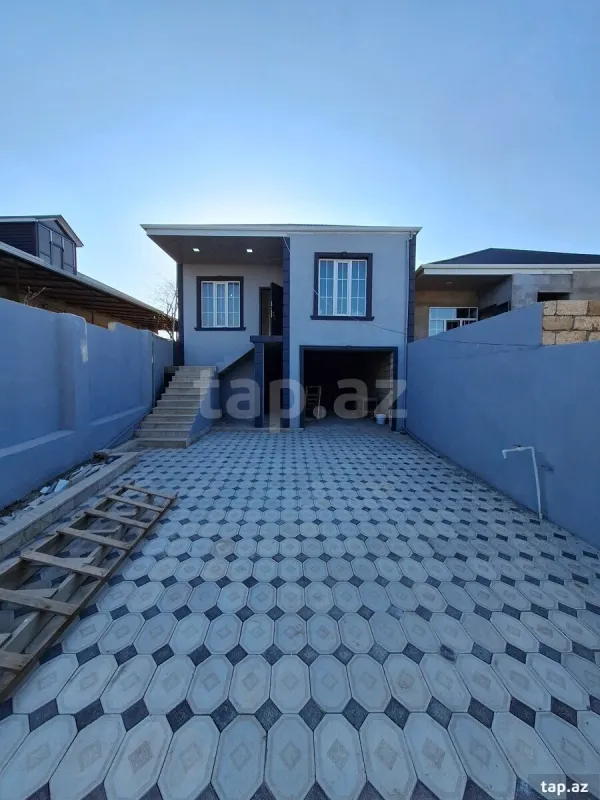Satılır 3 otaqlı həyət evi