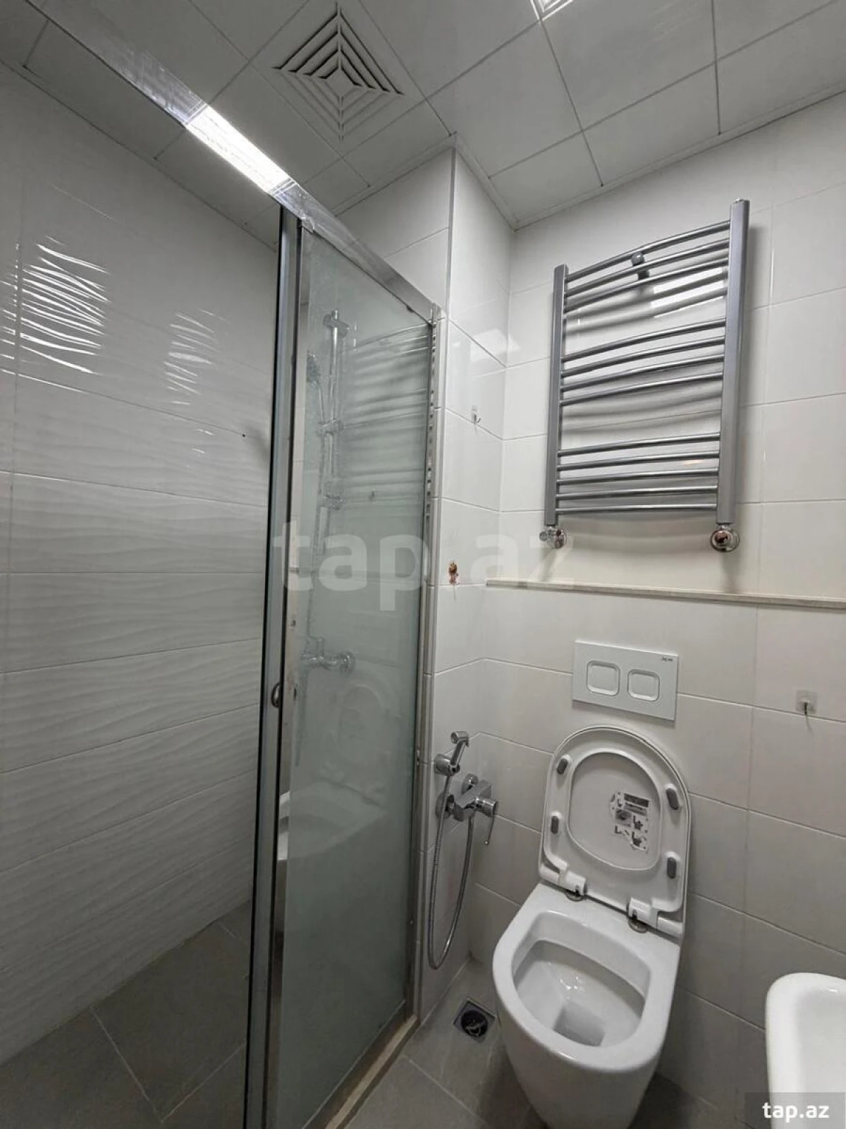 Kirayə verilir 2 otaqlı mənzil 55 m²