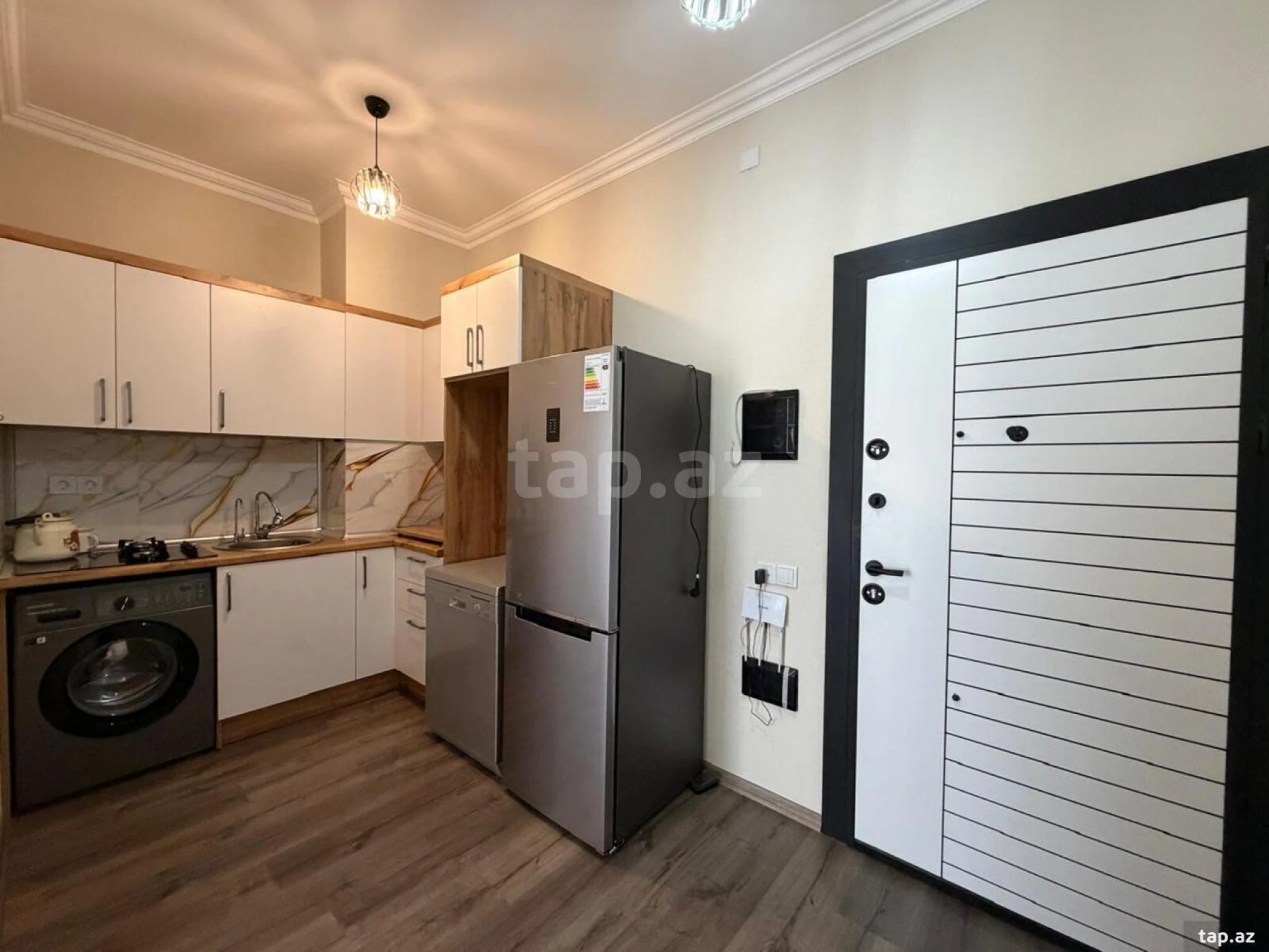 Kirayə verilir 2 otaqlı mənzil 55 m²