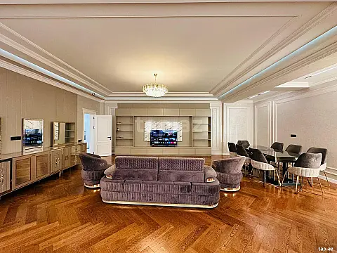 Kirayə verilir 3 otaqlı yeni tikili 170 m²