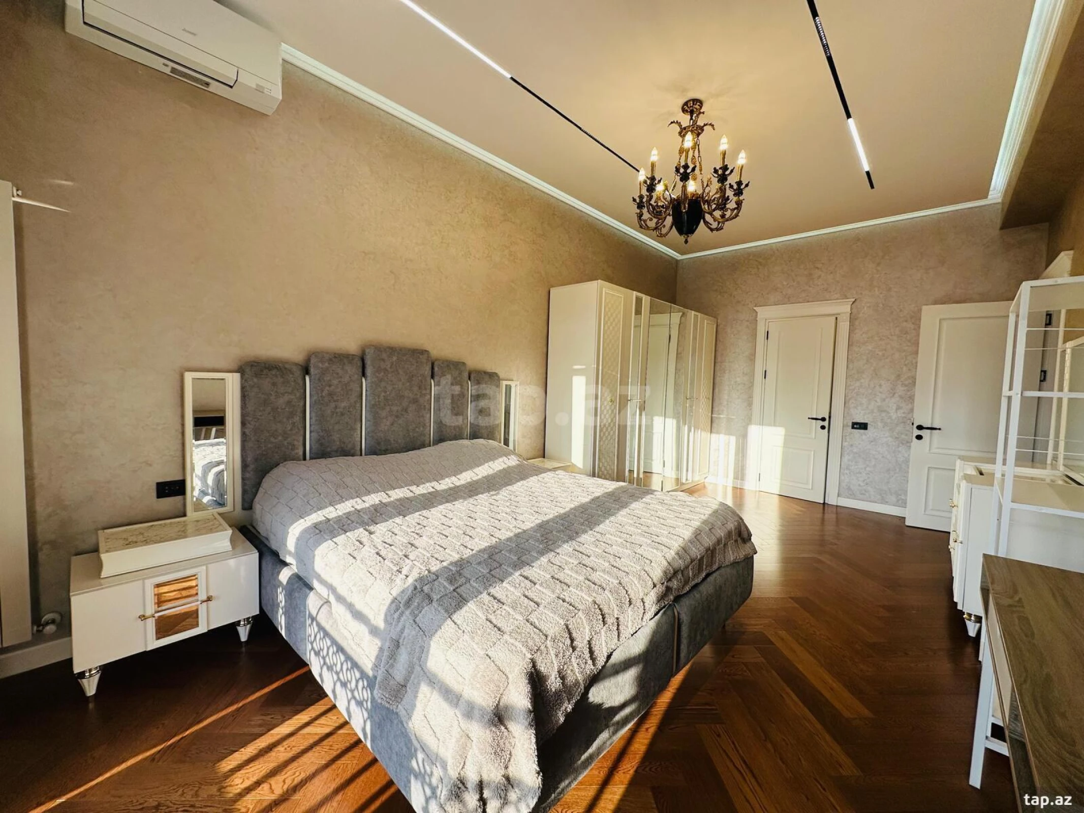 Kirayə verilir 3 otaqlı yeni tikili 170 m²