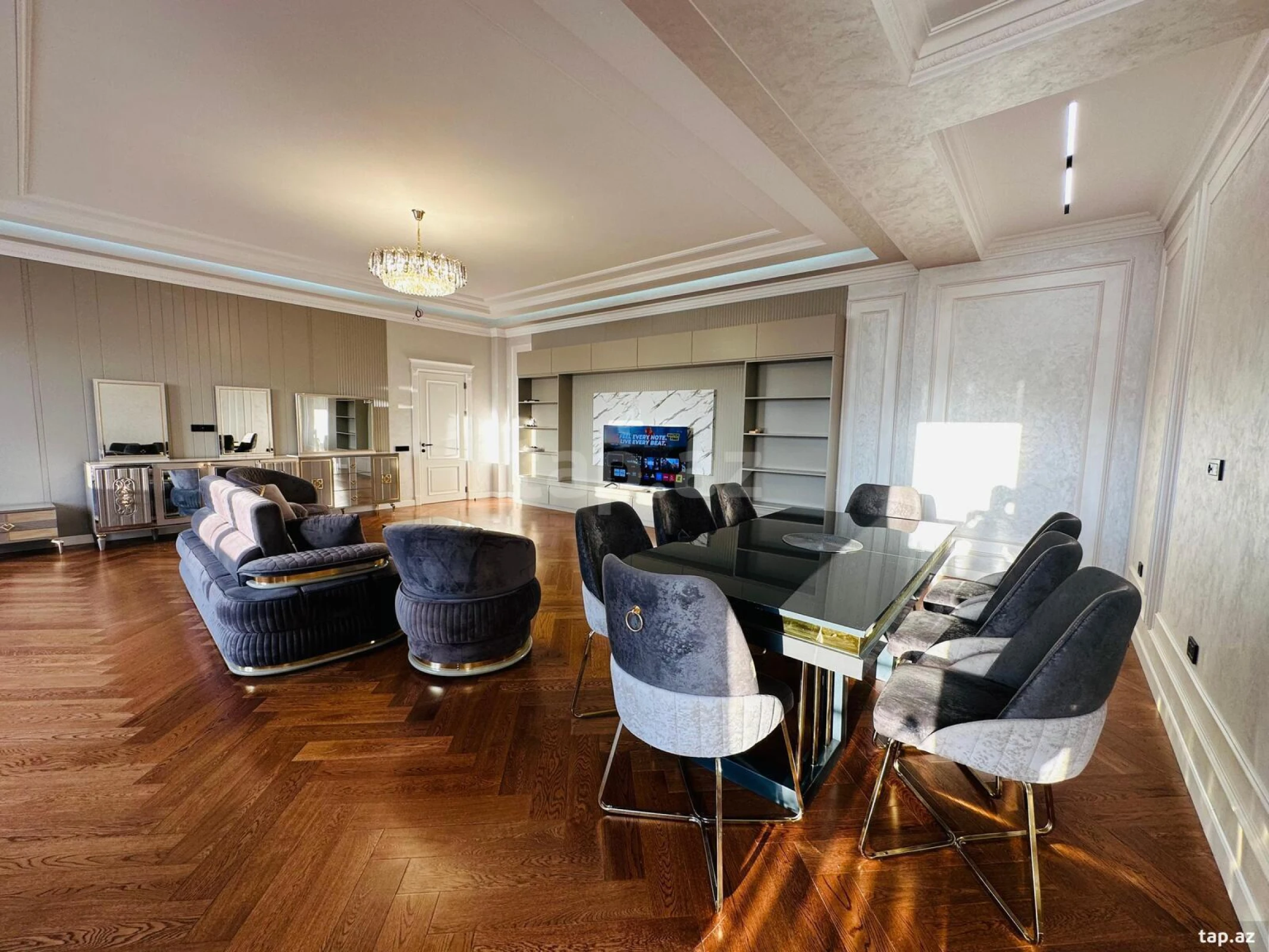 Kirayə verilir 3 otaqlı yeni tikili 170 m²