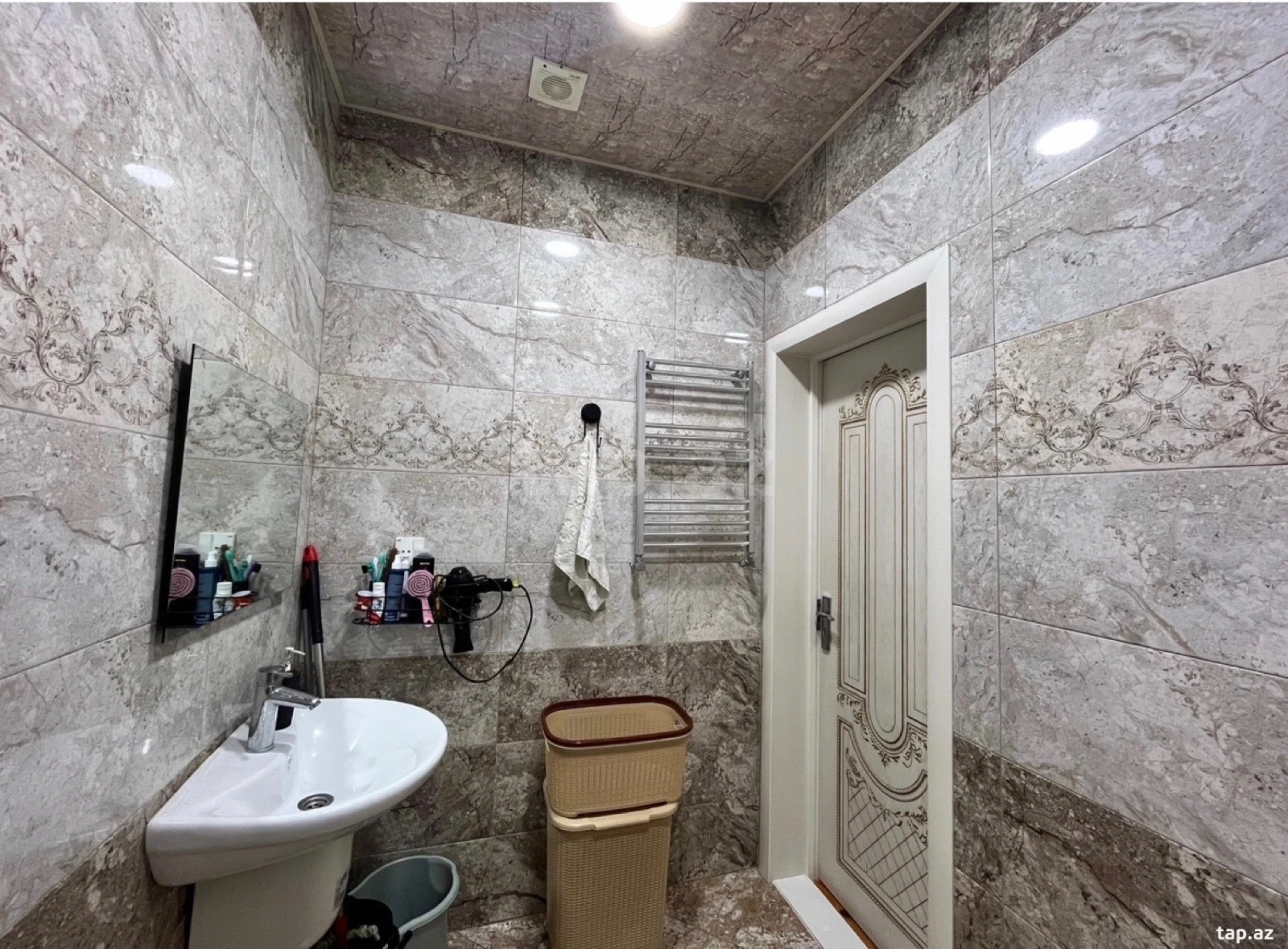 Kirayə verilir 2 otaqlı həyət evi