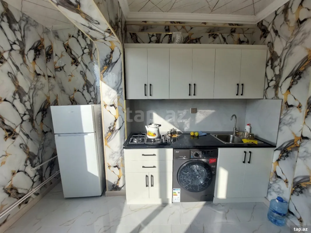 Kirayə verilir 4 otaqlı mənzil 100 m²