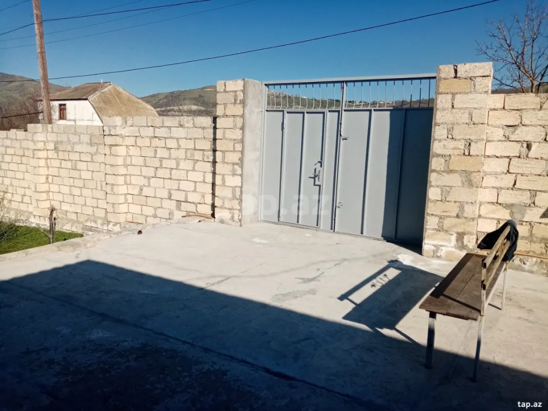 Satılır 2 otaqlı həyət evi