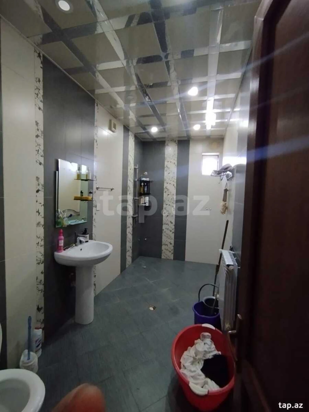 Satılır 4 otaqlı həyət evi