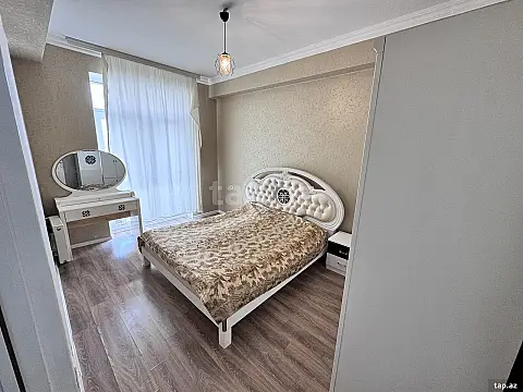 Satılır 3 otaqlı yeni tikili 85 m²