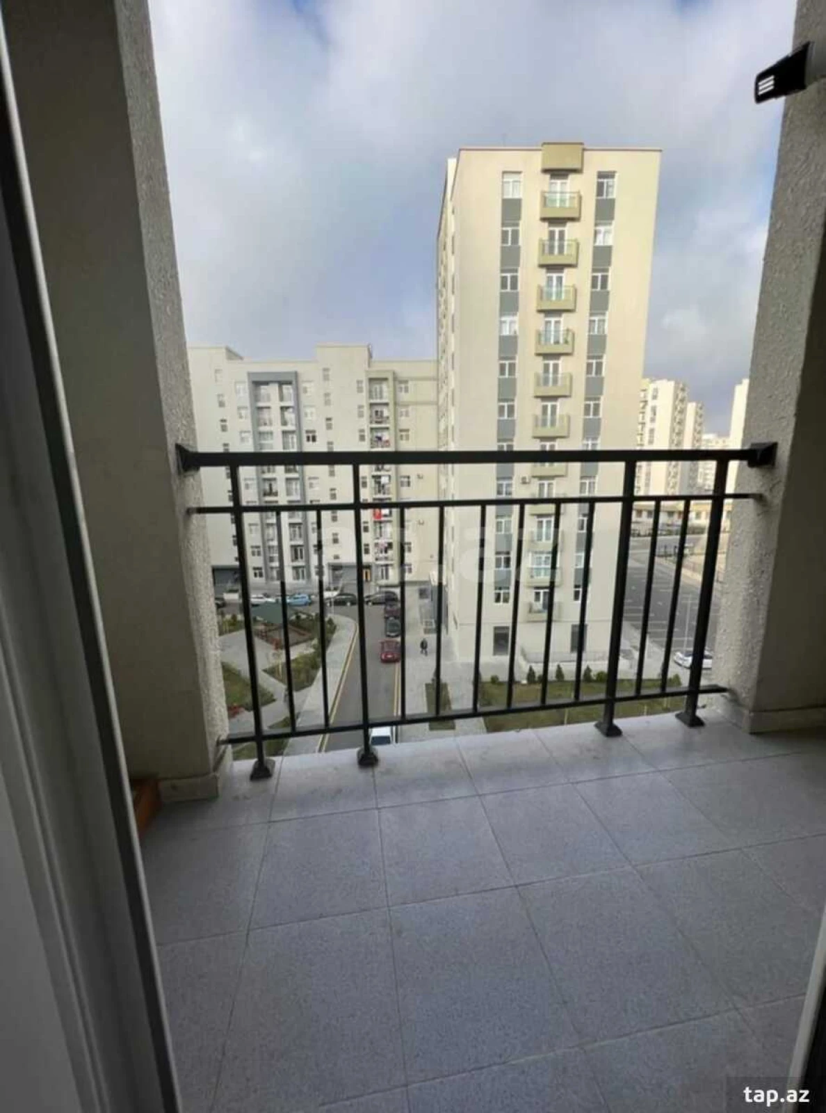 Satılır 3 otaqlı yeni tikili 85 m²