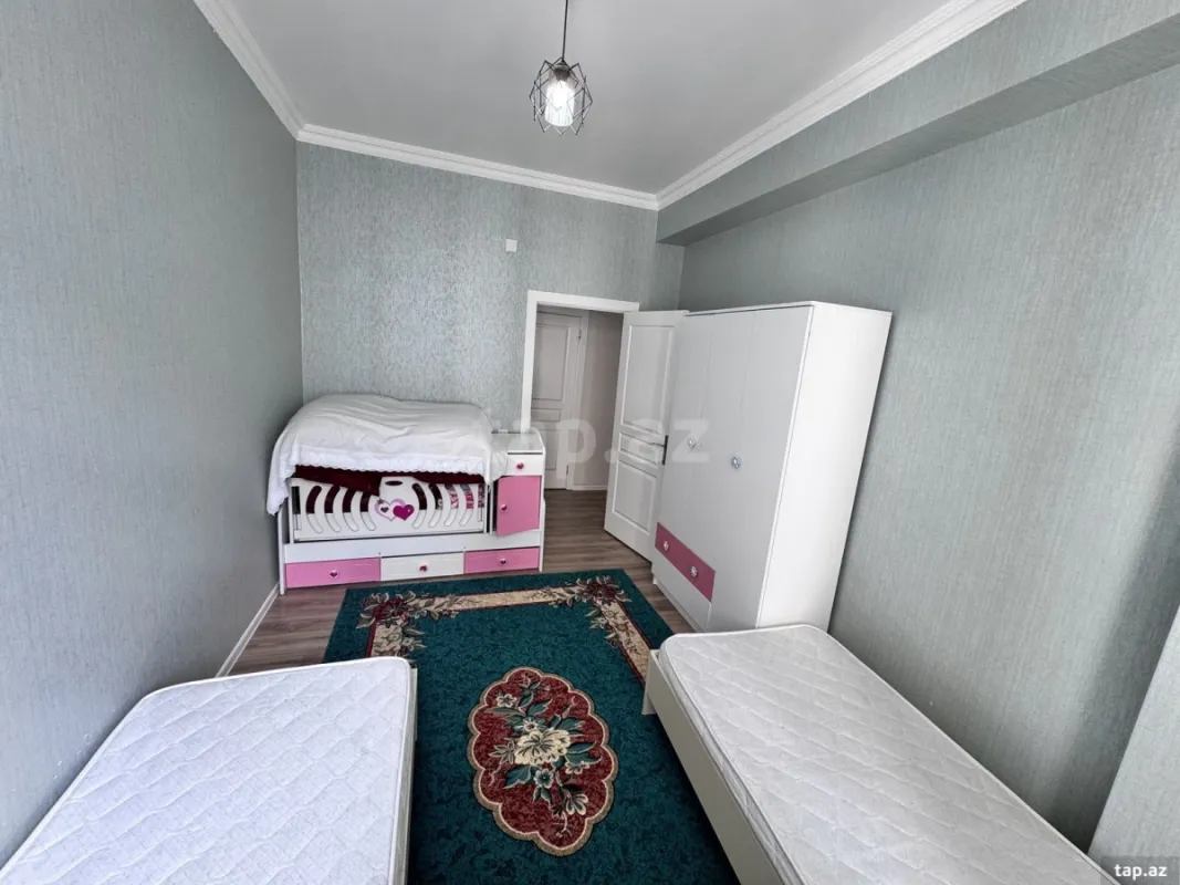 Satılır 3 otaqlı yeni tikili 85 m²