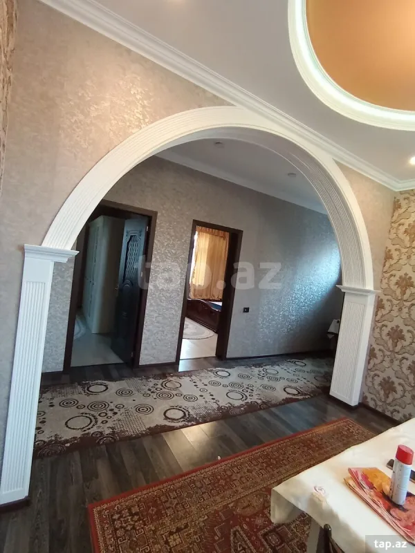 Satılır 4 otaqlı həyət evi