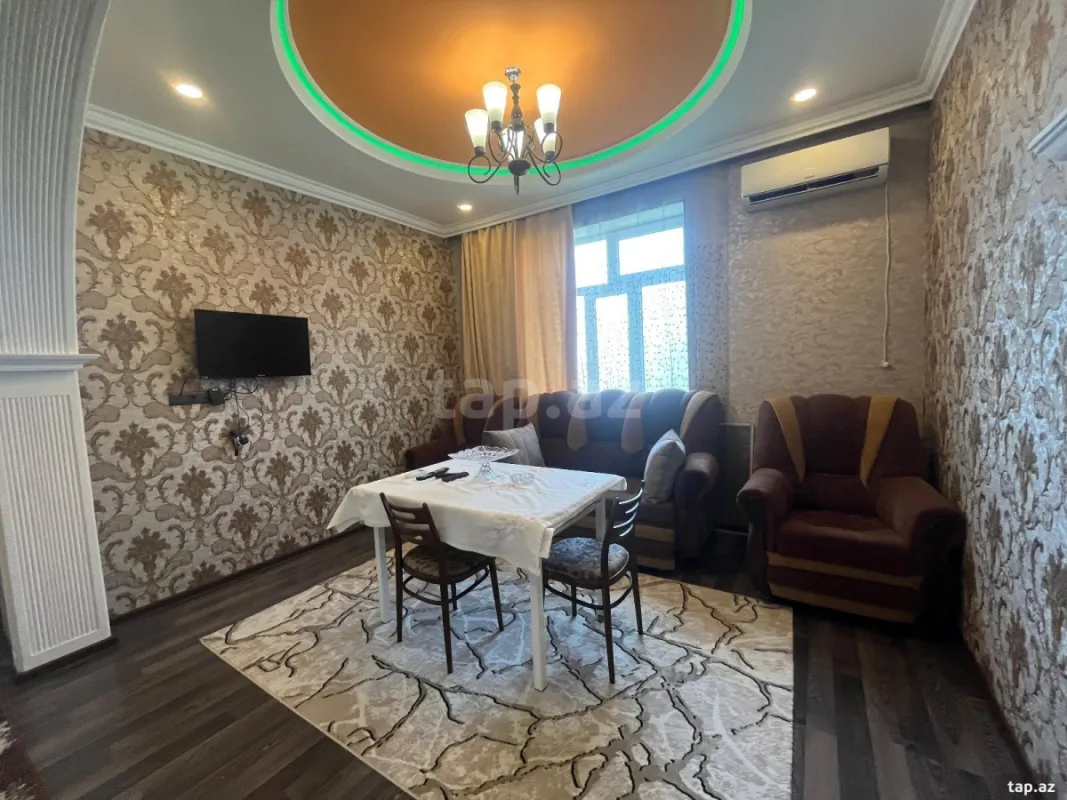 Satılır 4 otaqlı həyət evi