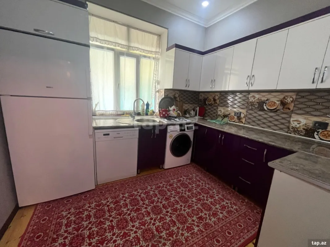 Satılır 4 otaqlı həyət evi